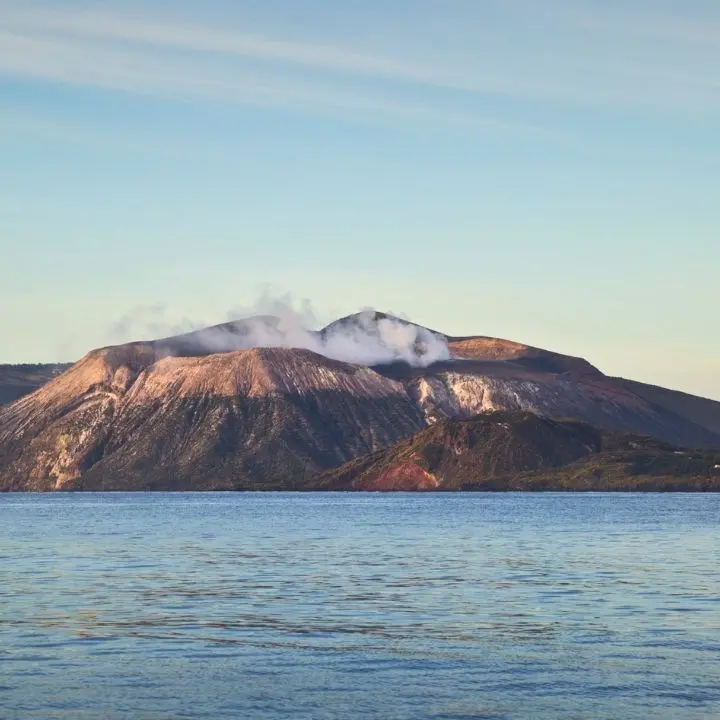 Premio Solidarietà 2022, quest'anno l'isola di Vulcano farà da sfondo