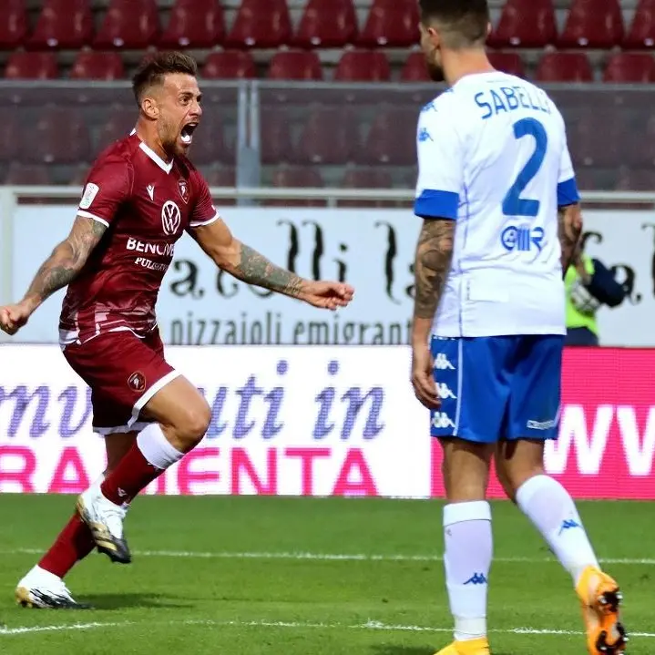 Reggina, oggi la scadenza dei contratti: chi lascia e chi torna. Mister Stellone in bilico