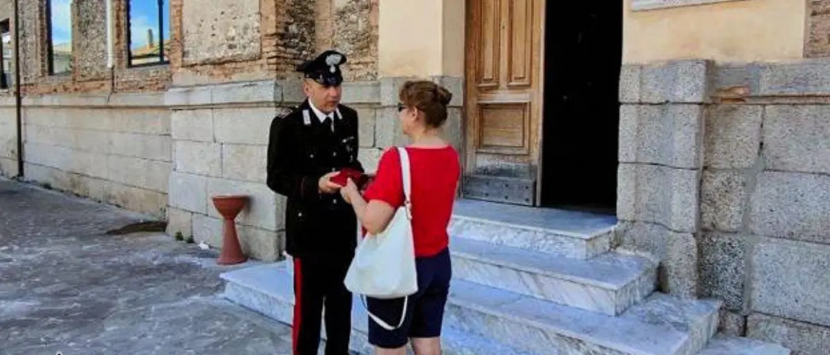 Taurianova, badante perde il portafogli con lo stipendio di 800 euro: ritrovato da un carabiniere