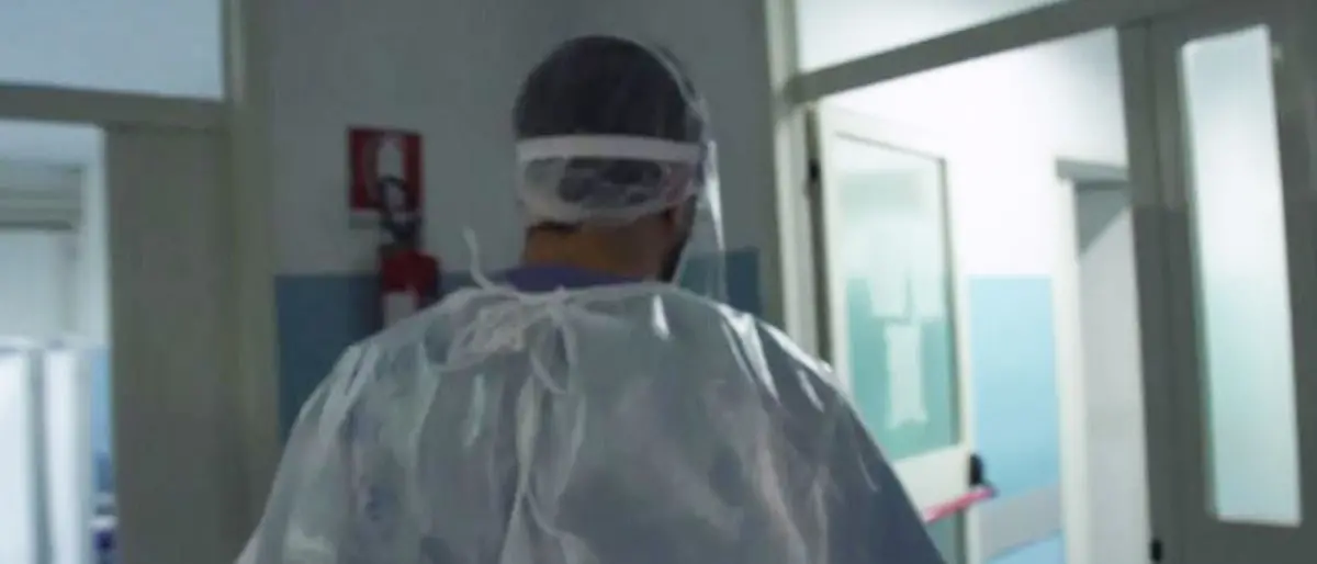 Medici cubani in Calabria, il sindaco di Polistena: «In che mani siamo, prima l’Asp annuncia e poi smentisce»