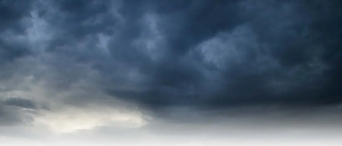 Il caldo infernale sta per terminare: da giovedì temporali e crollo delle temperature di 10 gradi