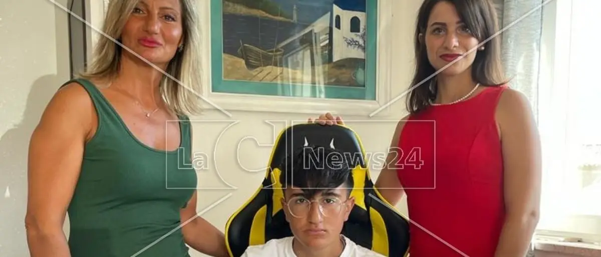 “Direttore sportivo” a soli 14 anni, ecco come Vincenzo punta a far diventare grande l’Asd Chiaravalle calcio