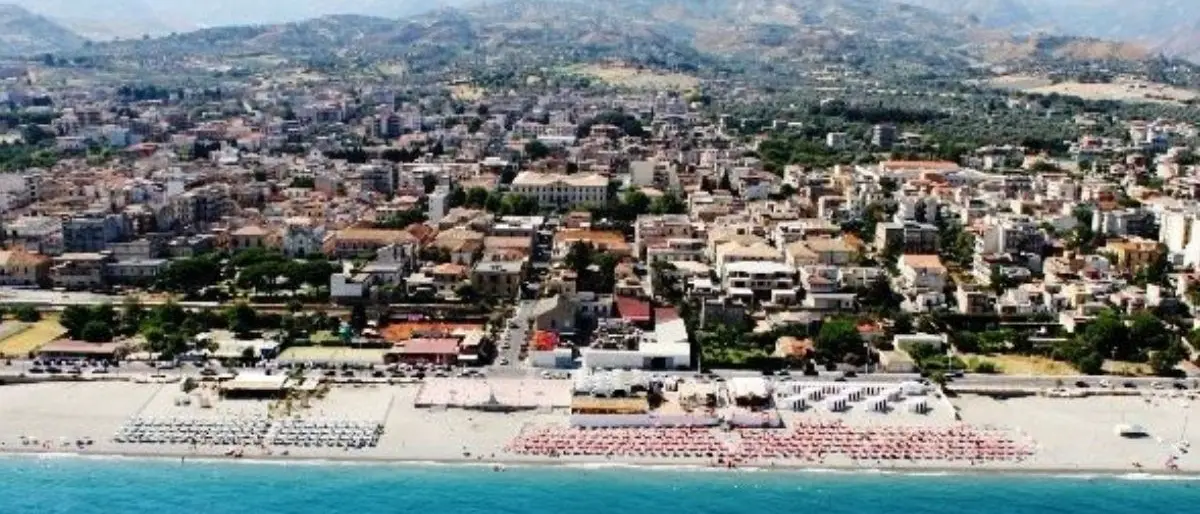 Richieste di denaro, danneggiamenti e minacce: così il clan Cordì imponeva il pizzo sui lavori pubblici a Locri