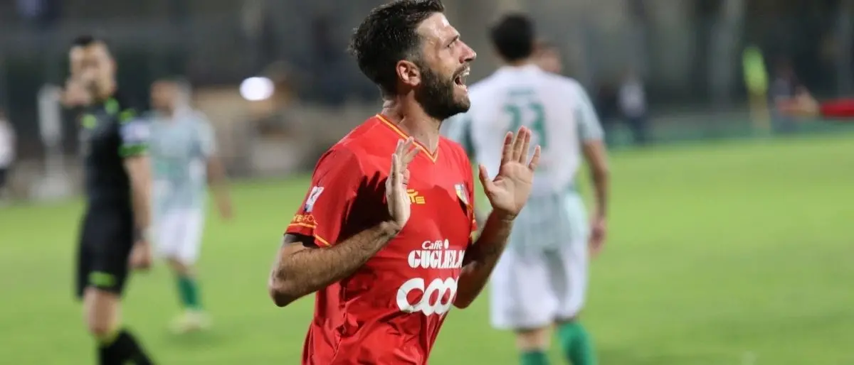 Pietro Iemmello resta a Catanzaro: si lega al club giallorosso con un contratto annuale