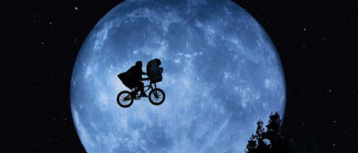 Quarant’anni di ET, l’extraterrestre che attraversò la luna per farci sognare