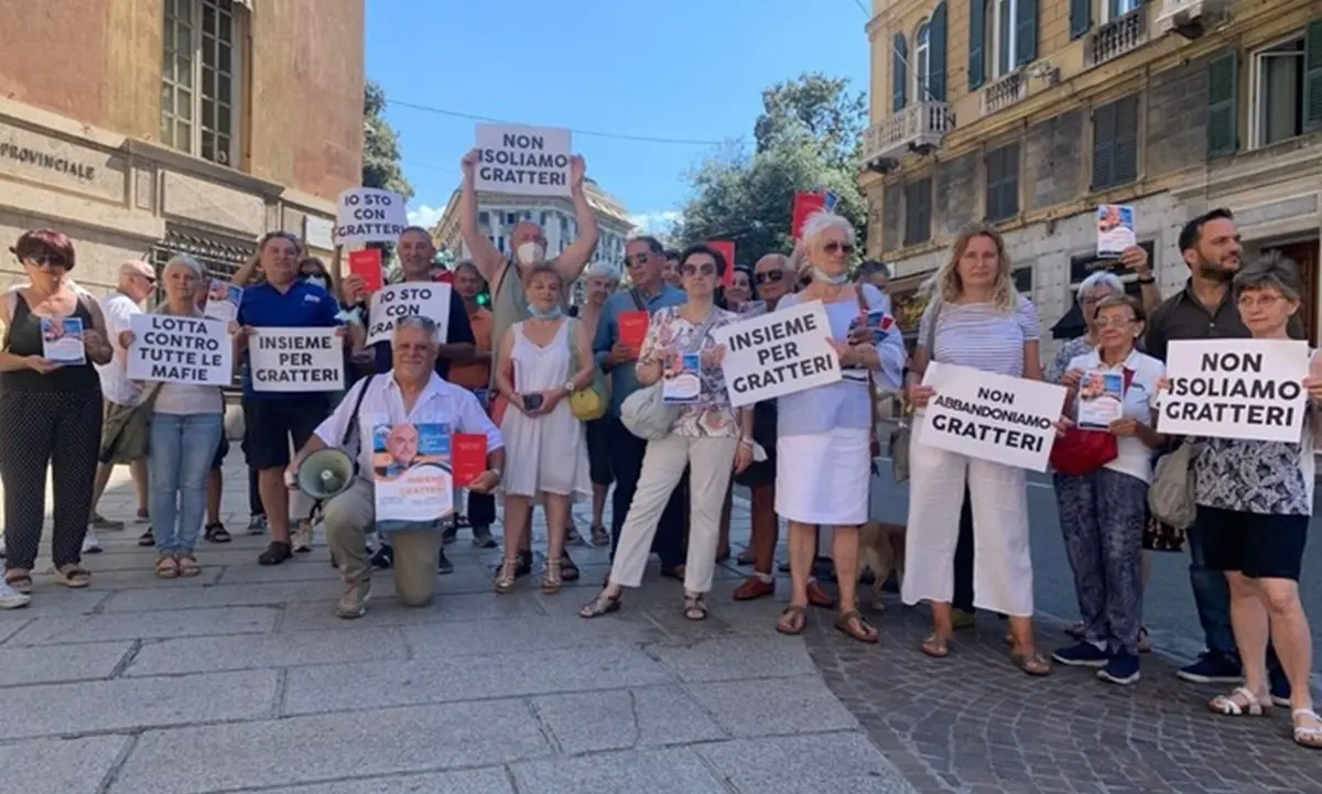 Anche Genova scende in piazza a sostegno del procuratore Gratteri