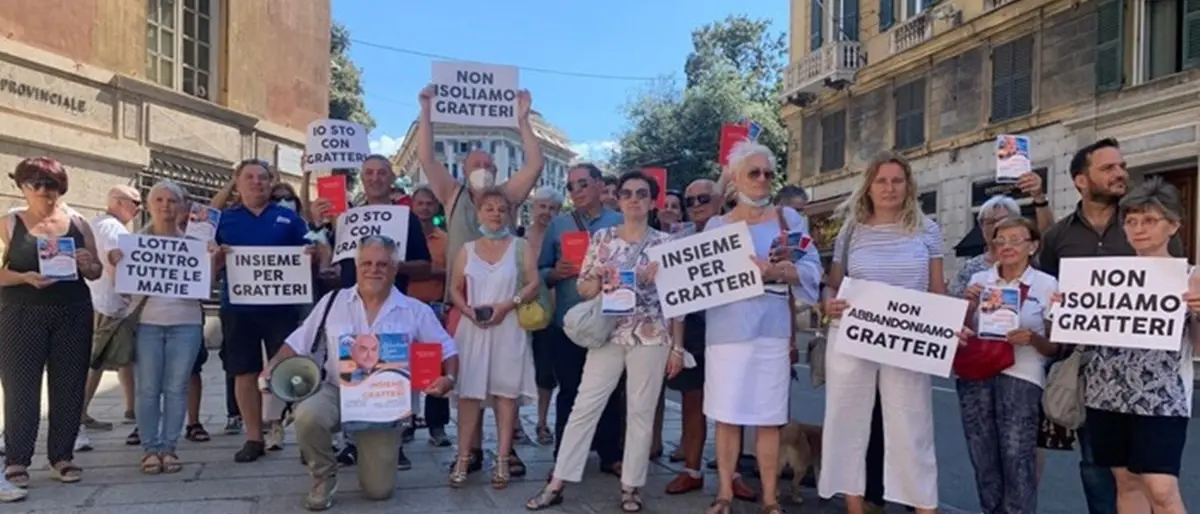 Anche Genova scende in piazza a sostegno del procuratore Gratteri