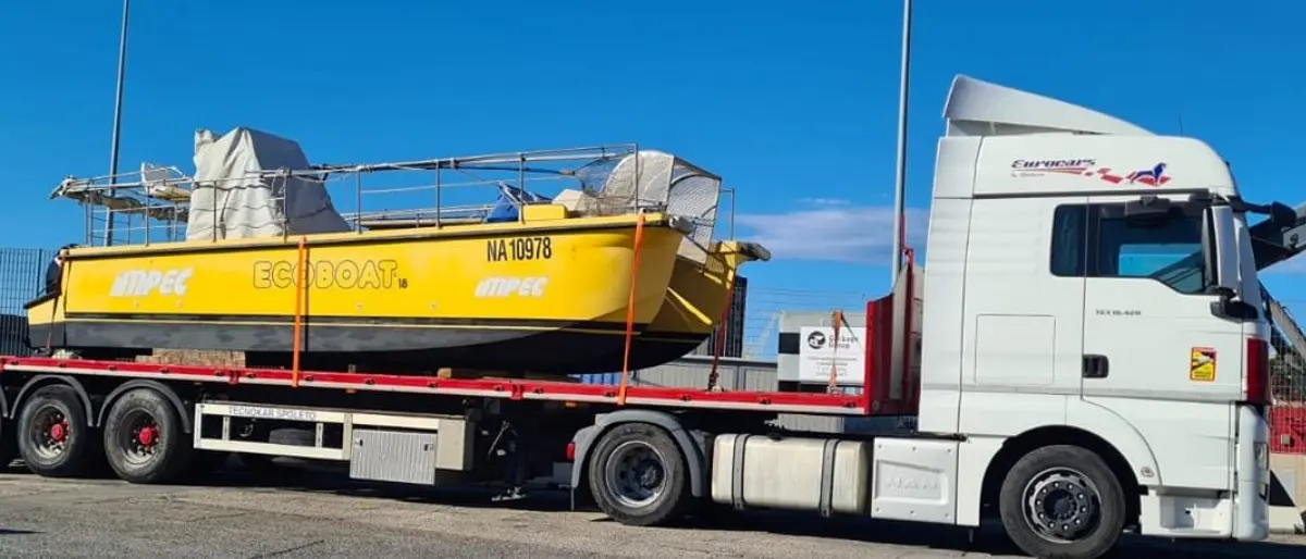 Mare sporco, nel Tirreno cosentino parte la sperimentazione con il battello ecologico Pelikan