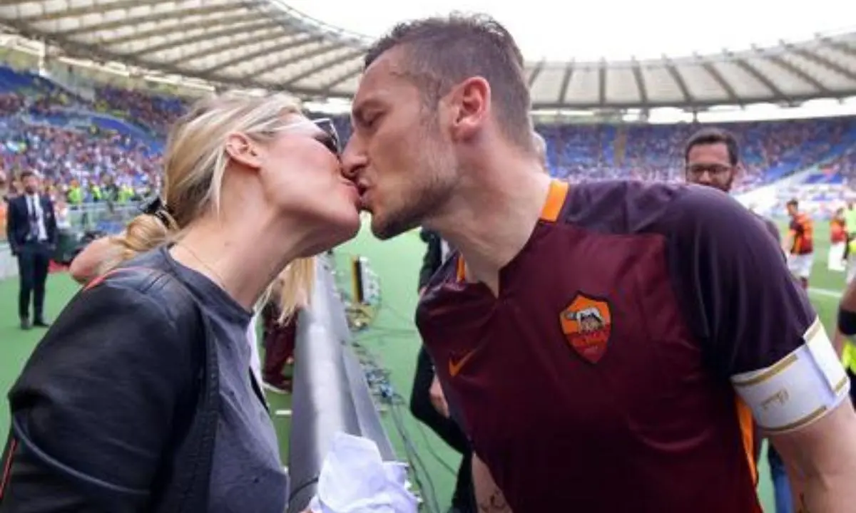 Totti e Ilary si lasciano, si attende in serata un comunicato stampa della coppia