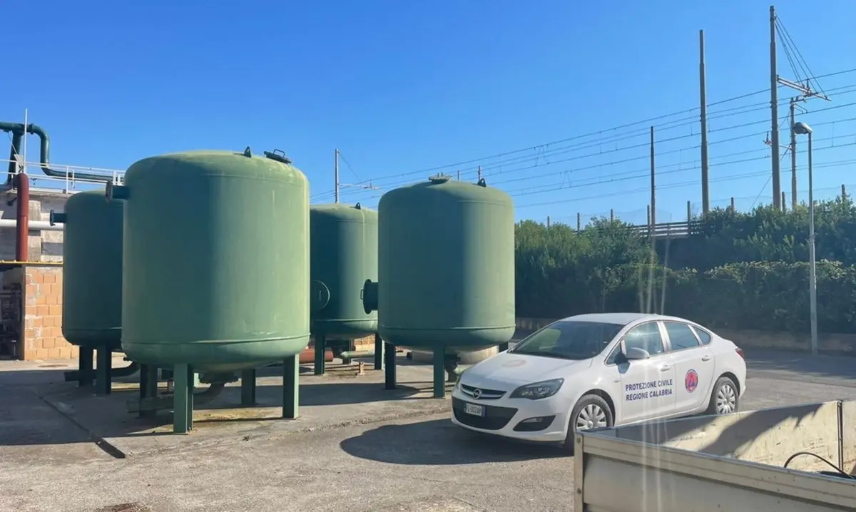 Liquami nel torrente, riparato durante il monitoraggio delle coste un guasto al depuratore di Belvedere