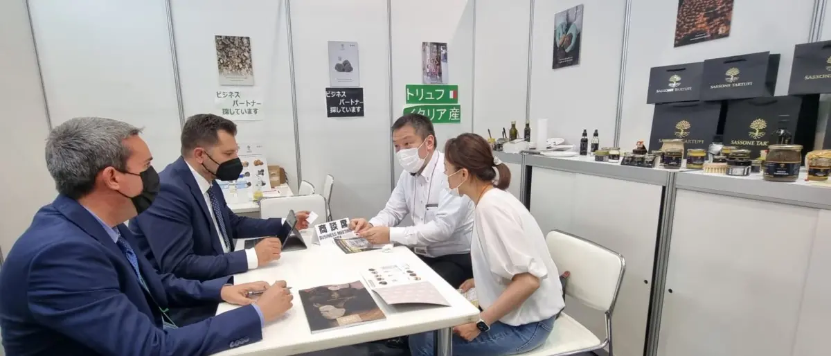 Sassone Tartufi vola in Giappone: un’eccellenza del Sud Italia conquista la più importante fiera d’Oriente