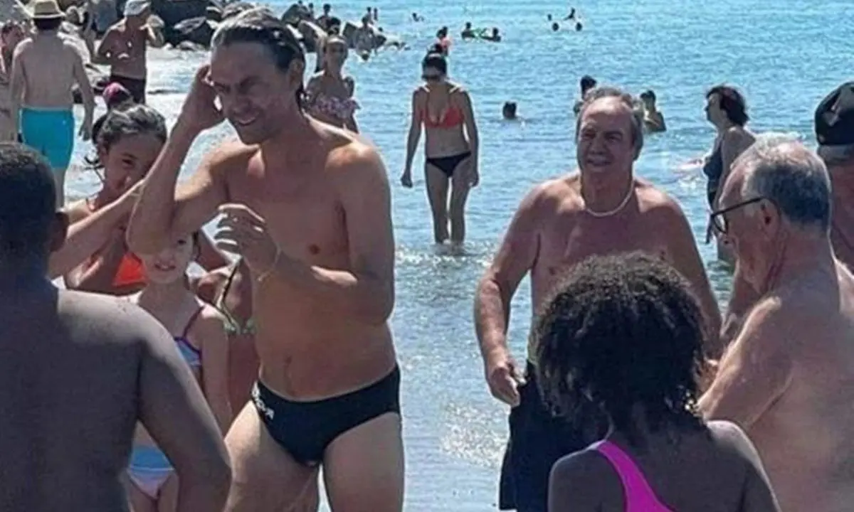 Tutti pazzi di Pippo: Inzaghi sulla spiaggia di Reggio, fan scatenati per il nuovo allenatore amaranto