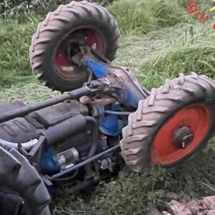 Incidente sul lavoro nel Vibonese, giovane agricoltore muore schiacciato da un trattore