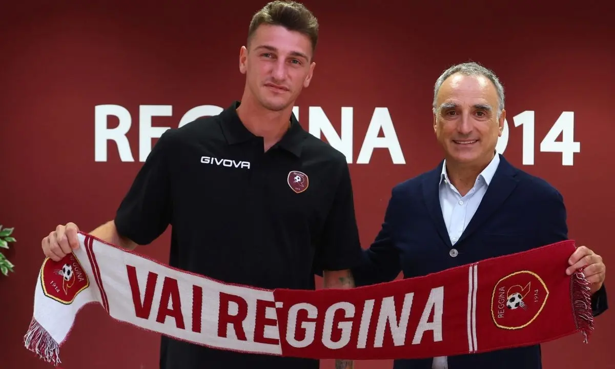 Reggina, in difesa c’è il “goleador” Michele Camporese: l’ufficialità del club