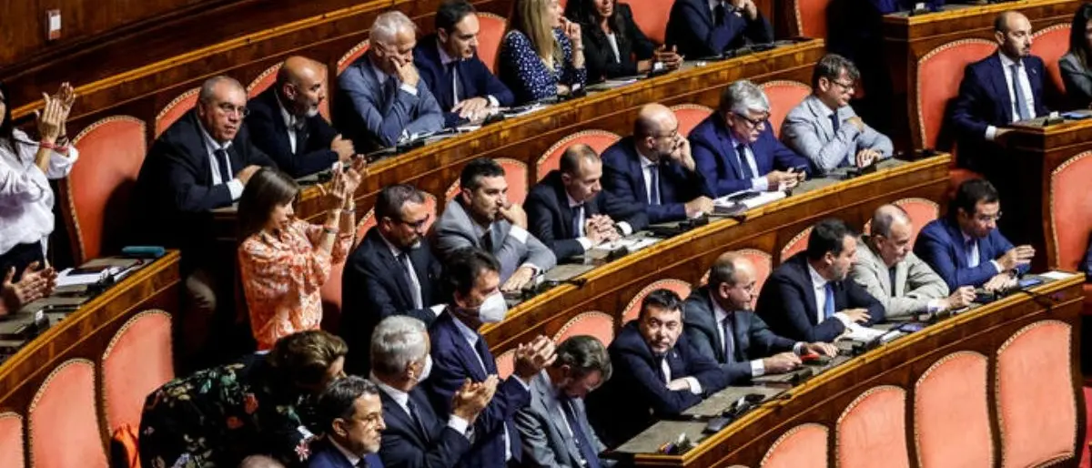 Governo, le reazioni della politica al “prendere o lasciare” di Draghi in Senato
