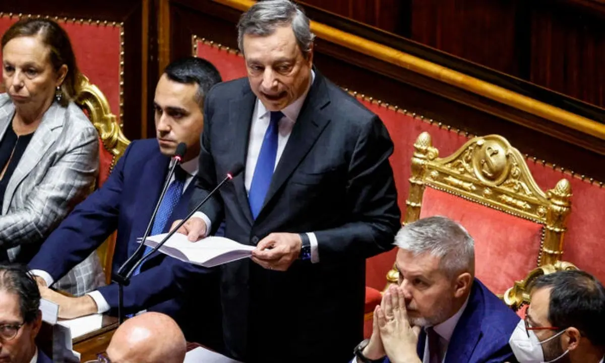 Rabbiosa la replica di Draghi al Senato: «È il momento di decidere, fatelo»