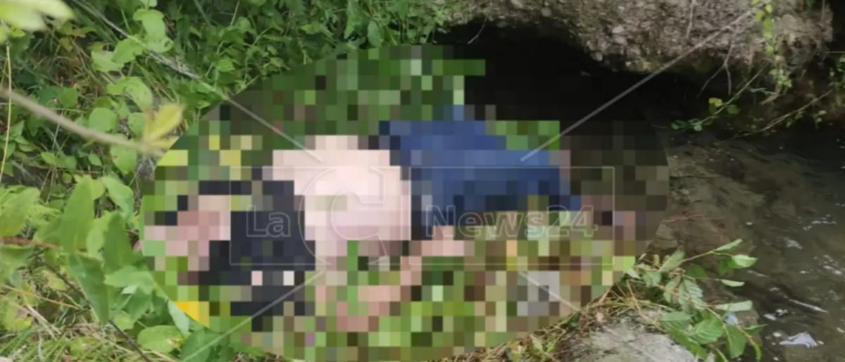 Tragico incidente lungo il fiume Allaro nel Vibonese, 48enne cade e muore