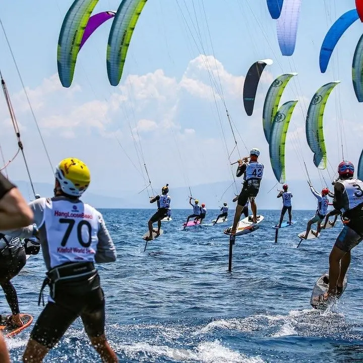 Sul mare di Calabria si vola: la classifica delle Kitefoil World Series in svolgimento a Gizzeria