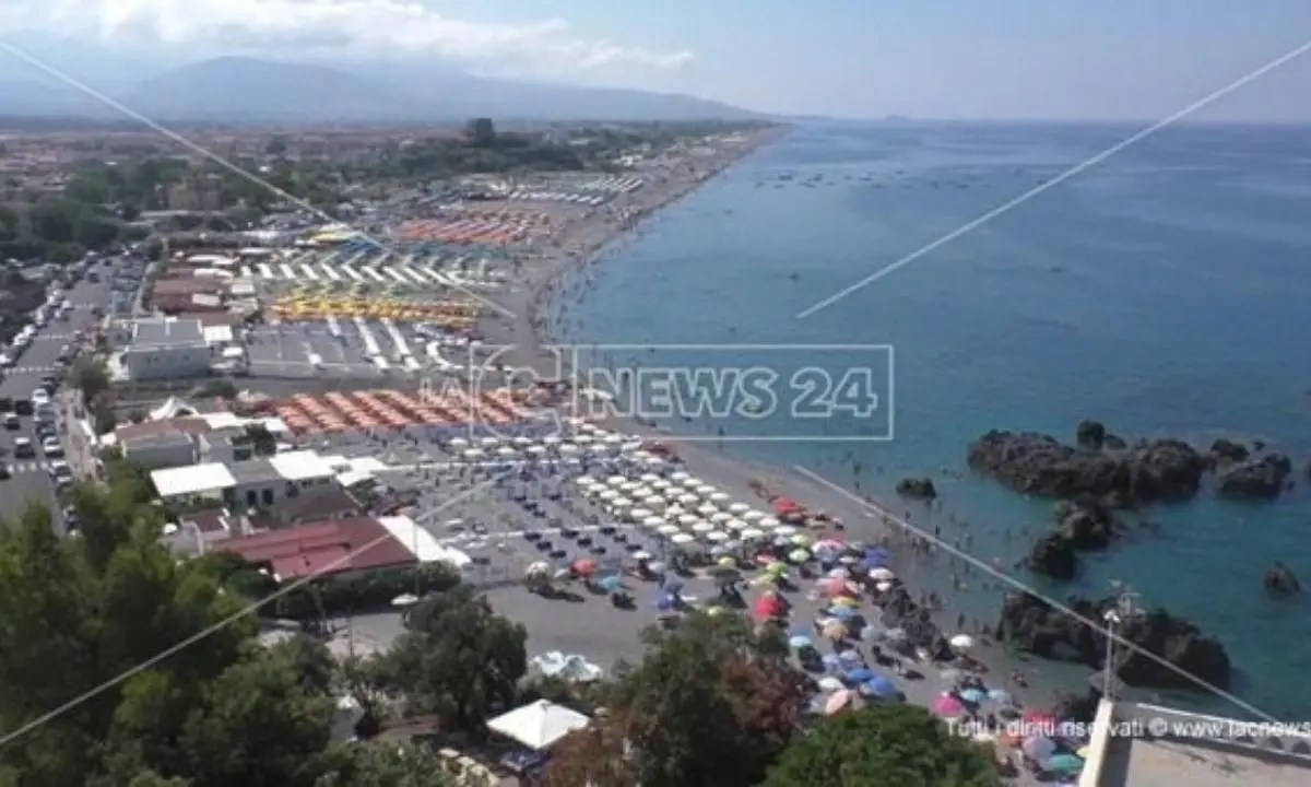 Scalea, ritrovato ordigno bellico nelle acque di località Ajnella: interdetta la zona