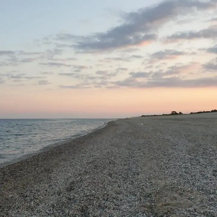 Nella Locride la prima spiaggia comunale per nudisti in Calabria