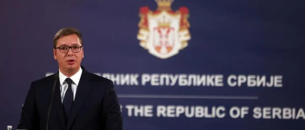 Nuove tensioni tra Serbia e Kosovo, la Nato pronta a intervenire. Mosca: «Basta provocazioni»