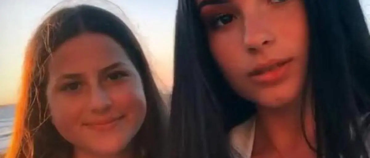 Sorelle travolte e uccise da un treno, il titolare del bar: «Abbiamo urlato, poi una gran botta e il dramma»