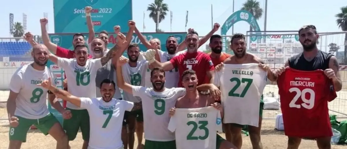 Beach soccer, l’Icierre Lamezia vince i playoff di Promozione e vola in Poule Scudetto