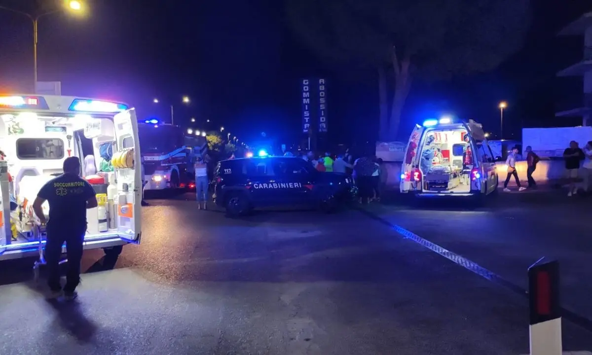 Incidente a Corigliano Rossano, nella notte scontro tra due auto: due feriti in gravi condizioni