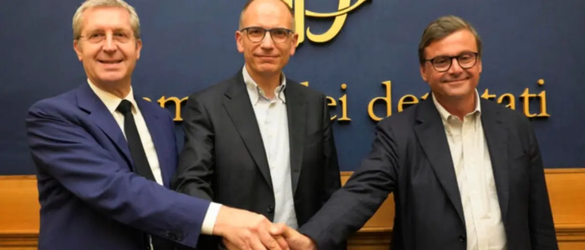 Elezioni, Calenda rompe dopo 4 giorni il patto con il Pd: «È una coalizione a perdere»