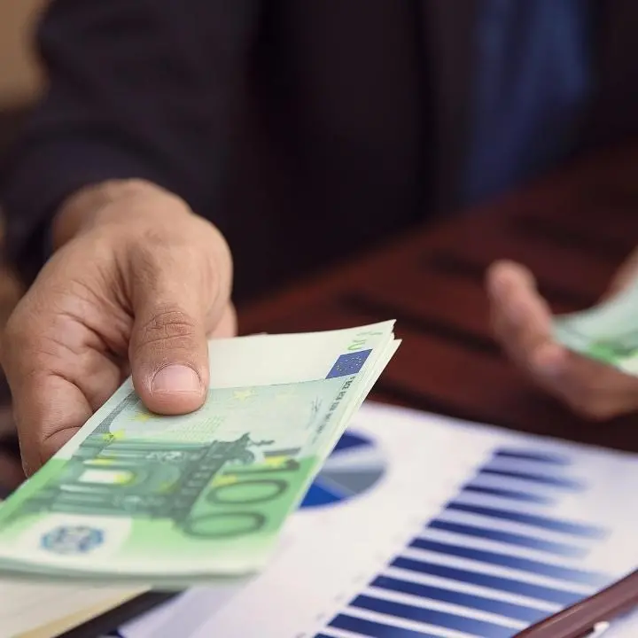 Mille euro per «aiutare gli amici»: restano in carcere i due accusati di aver chiesto il pizzo ad un ristorante