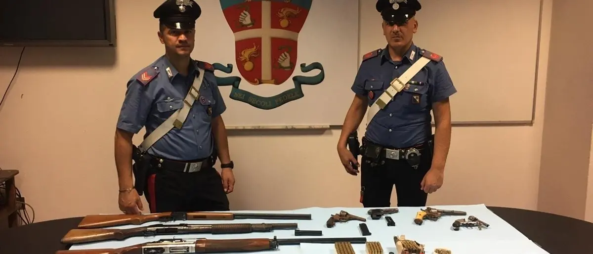 Corigliano Rossano, scoperto un arsenale in un casolare abbandonato