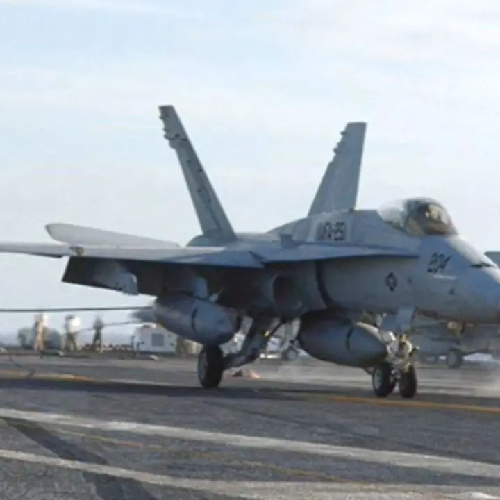 Caccia americano recuperato negli abissi della Calabria: caduto in mare dalla portaerei Usa