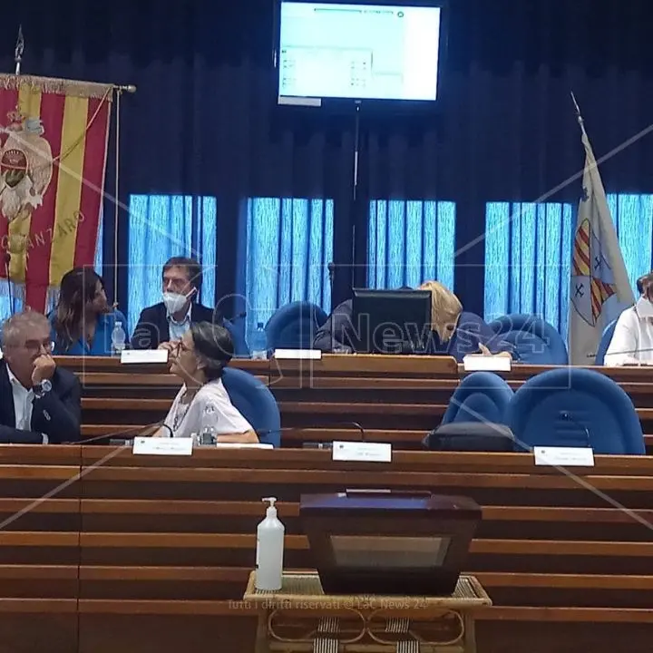 Dopo Ferragosto l’elezione del presidente del Consiglio comunale: Fiorita conta su parte del centrodestra