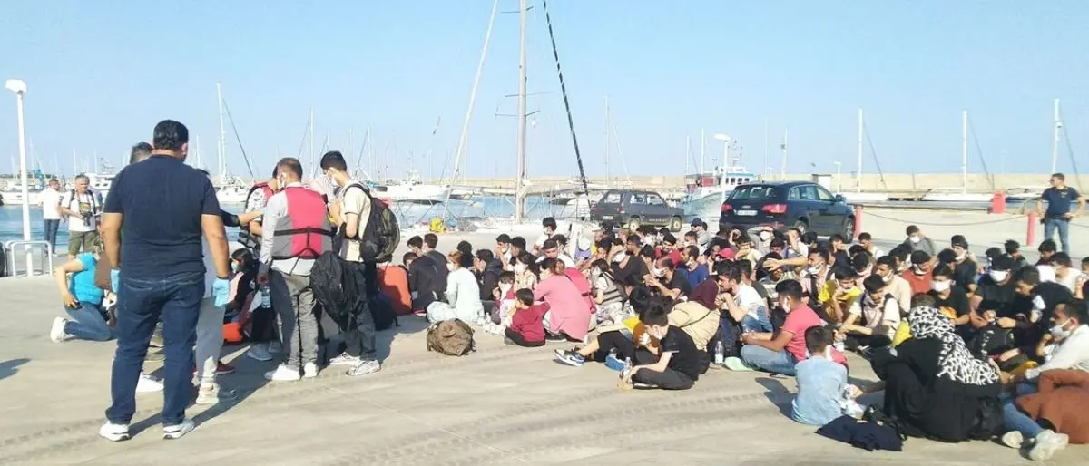 Ancora uno sbarco a Roccella Jonica: arrivati 59 migranti, tanti i minori non accompagnati