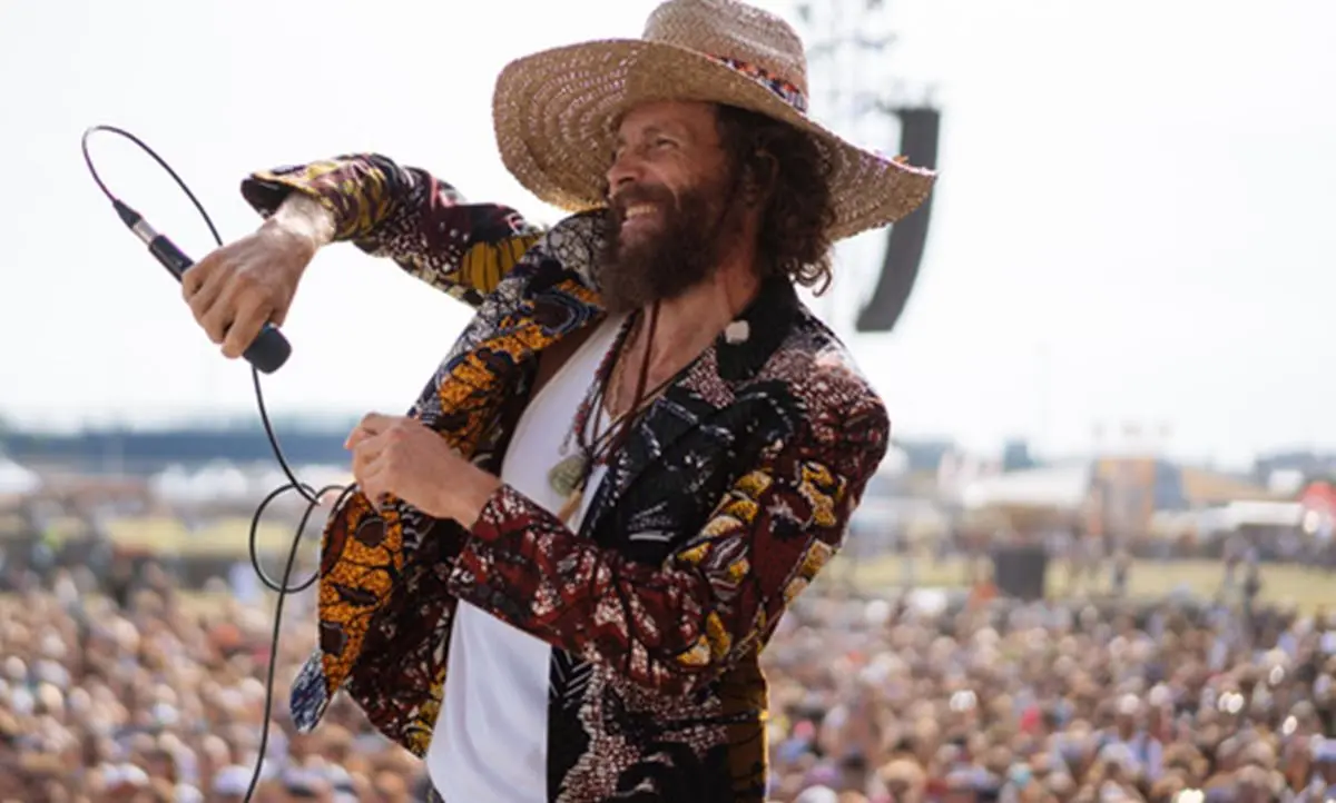 Jova beach party, Jovanotti risponde al geologo Tozzi: «Nel 2019 hai difeso le nostre feste in spiaggia»