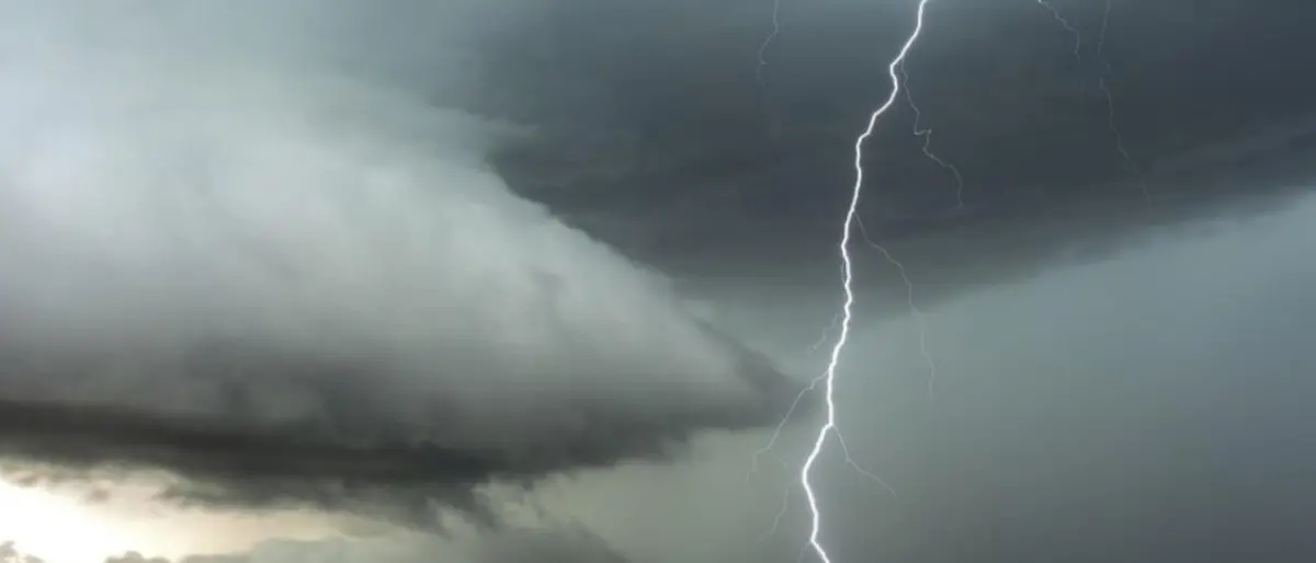 Imprenditore 44enne muore colpito da un fulmine: era andato a controllare il gregge al posto del padre