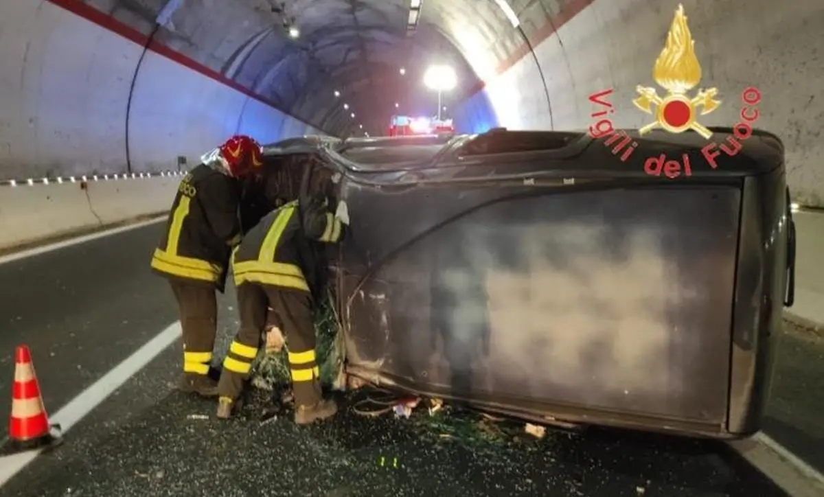 Ancora un incidente mortale sulla statale 106, a Soverato perde la vita un 43enne