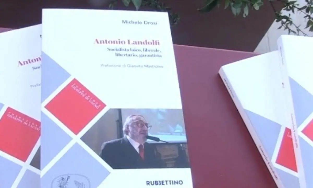 Il Comune di Soverato ospiterà la presentazione del libro di Michele Drosi su Antonio Landolfi