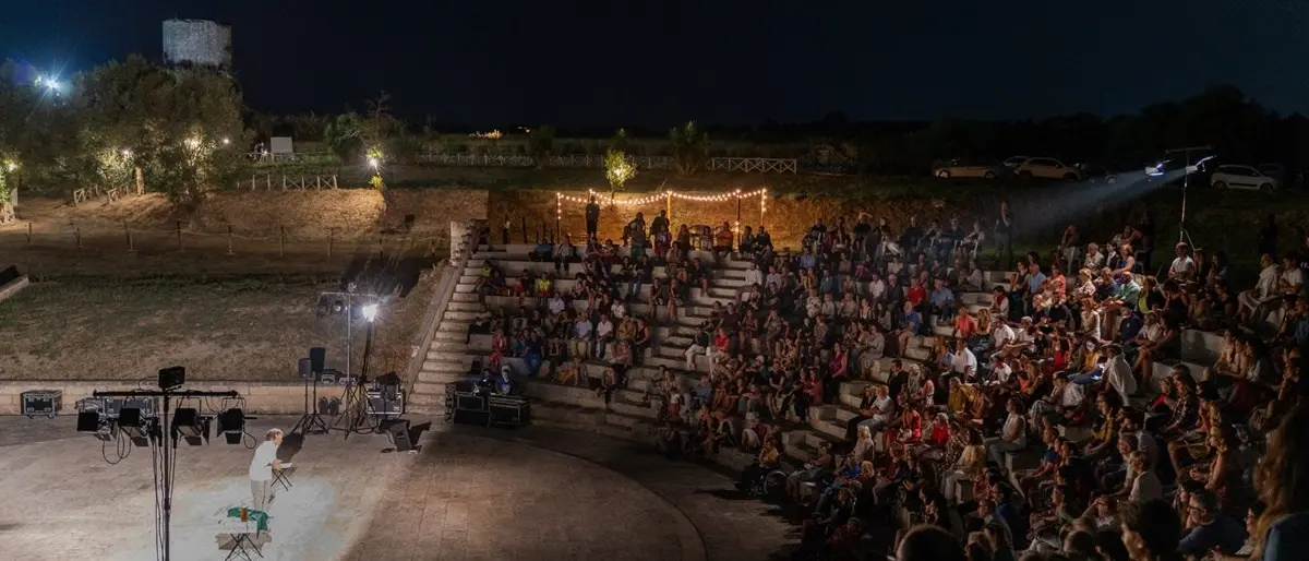 Avvistamenti teatrali, a Ricadi la sesta edizione si chiude con il sold out della Piccola Compagnia Dammacco