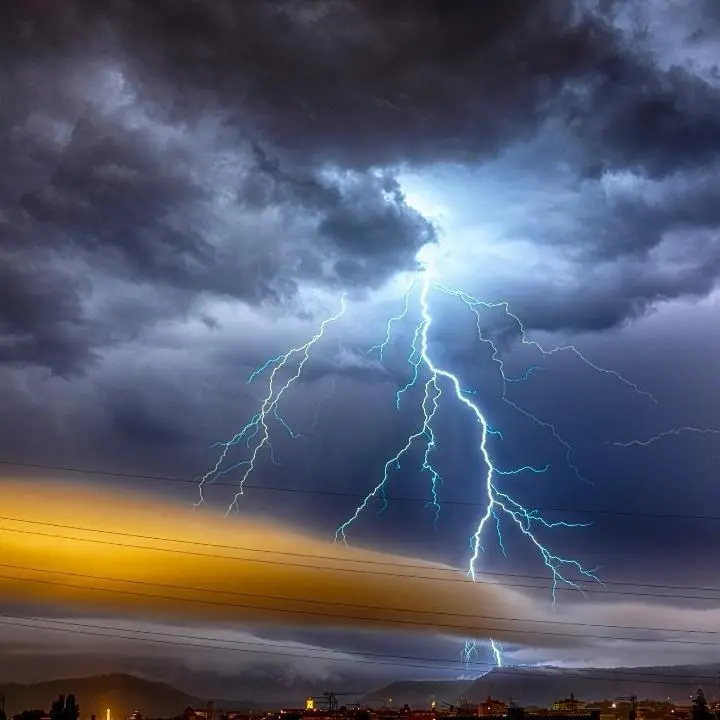 Meteo, in Calabria possibili nubifragi tra la nottata e la giornata di domani 24 agosto