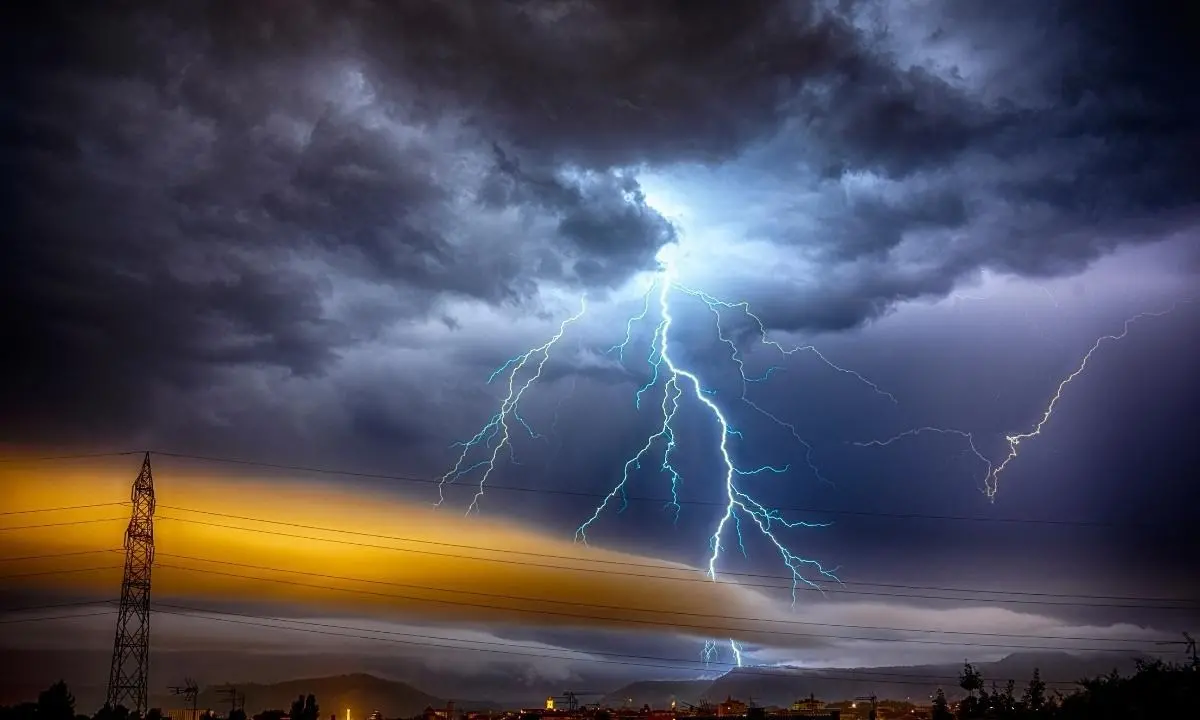 Meteo, in Calabria possibili nubifragi tra la nottata e la giornata di domani 24 agosto