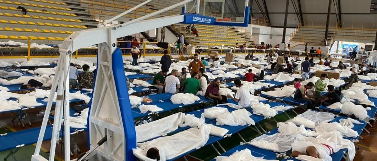 Sbarco di migranti a Catanzaro, 50 profughi trasferiti nei centri di prima accoglienza