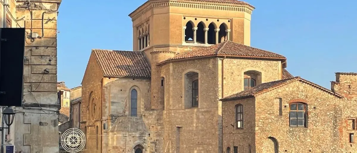 Turista per caso nella Cosenza più antica alla scoperta di una bellezza che rapisce