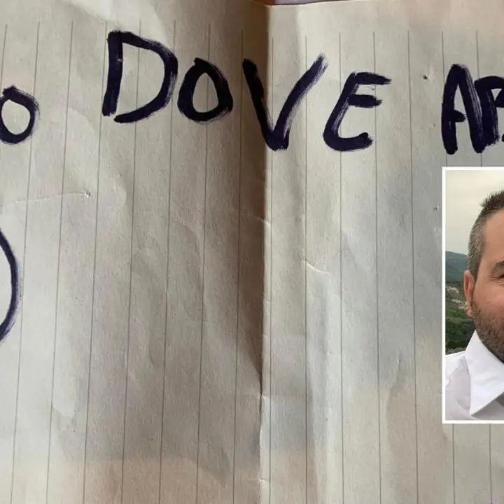 Biglietto intimidatorio nella cassetta della posta di un avvocato: «So dove abiti»