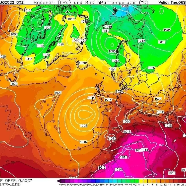 Colpo di coda dell’estate, nel fine settimana torna il caldo africano: fino a 38 gradi in Calabria