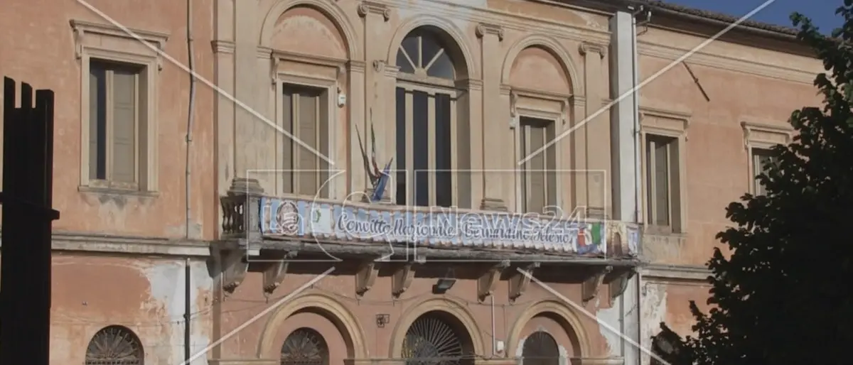 Convitto Nazionale Cosenza, le famiglie degli alunni chiedono chiarimenti sulla nomina del nuovo rettore