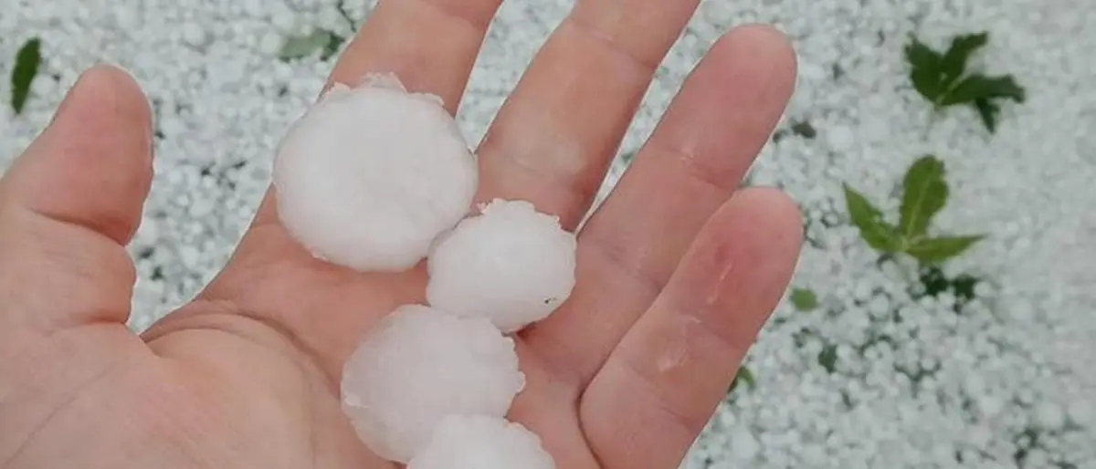 Bimba di 20 mesi muore colpita da un chicco di grandine: sconvolgente tragedia in Spagna