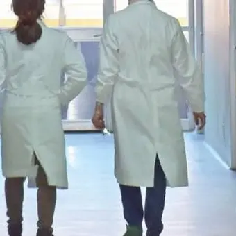 Coop di medici: «Occhiuto faccia i nomi delle società che hanno dato manodopera alla Sanità in Calabria»