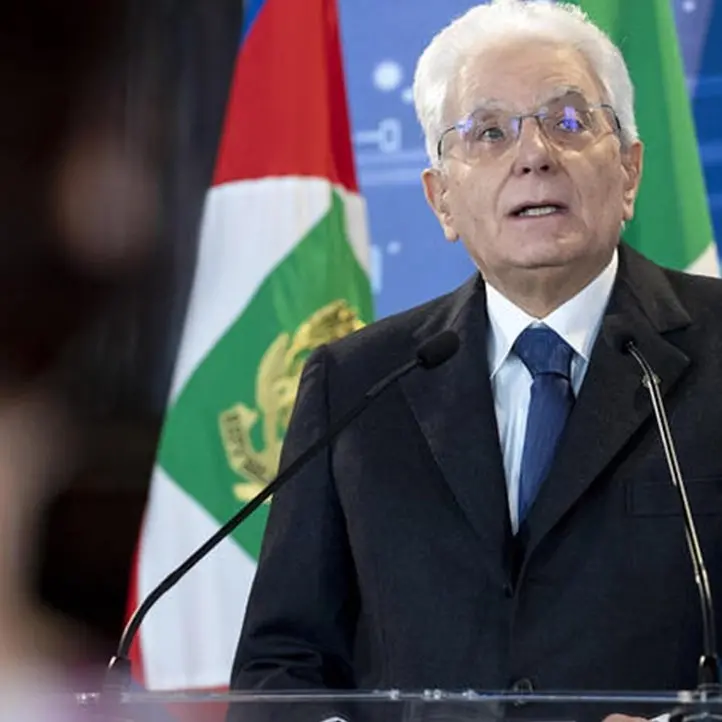 Caro energia, Mattarella: «Serve risposta Ue, i singoli Paesi non possono affrontare la crisi»