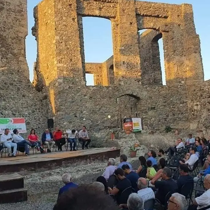 Festa dell’Unità a Squillace: «Serve un investimento straordinario per l’occupazione giovanile al Sud»